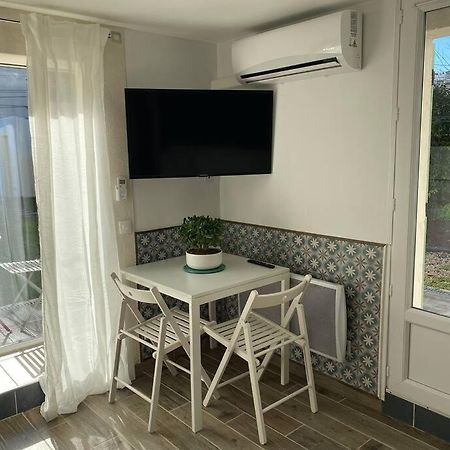 Charmant Studio Avec Jardin Avignon Exterior photo